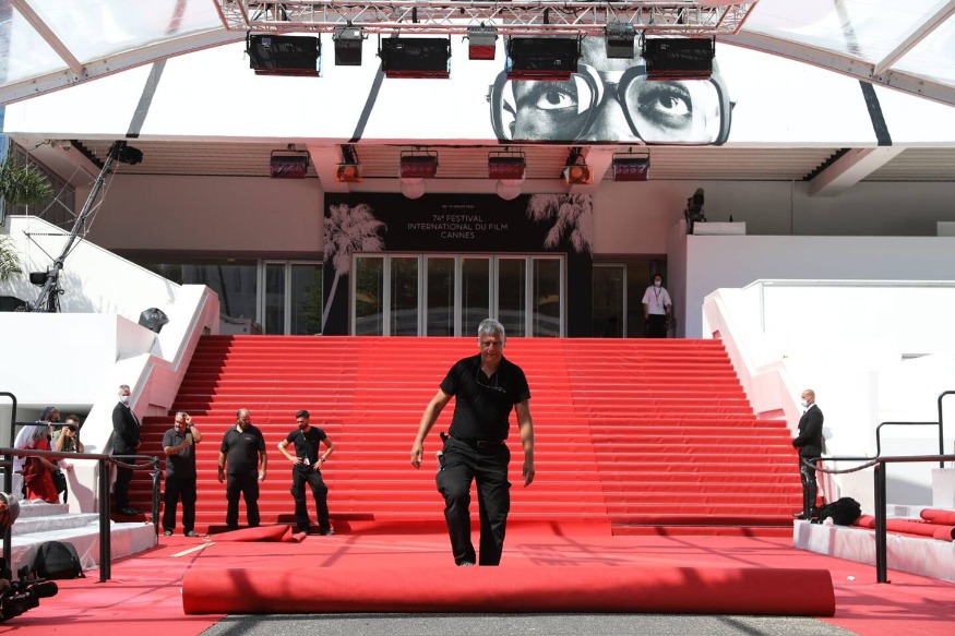 Alerte job ! Et si vous postuliez au Festival de Cannes ?