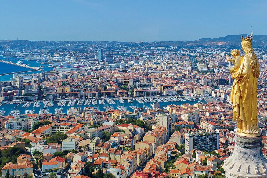 Dix propositions d’activités originales pour éviter les touristes à Marseille.